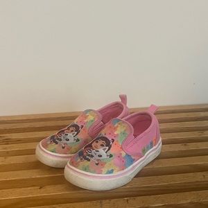 girls gabbys doll house sneakers